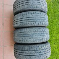 4 gomme 245 50 18 100 H Pirelli 80%