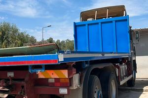 Camion iveco ribaltabile