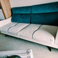 Divano 4 posti