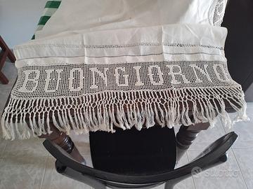 Asciugamano Antico decorato a mano 