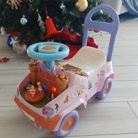 Macchina cavalcabile Disney