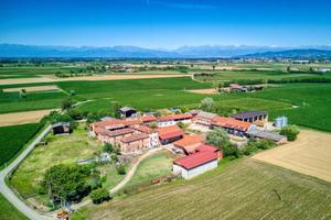 Rustico / Casale di 5000 m² con più di 5 locali e 