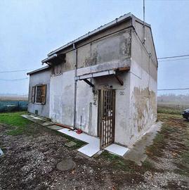 Immobile in asta di 124 m² con 2 locali a Ostellat