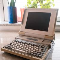 Olivetti M 211V