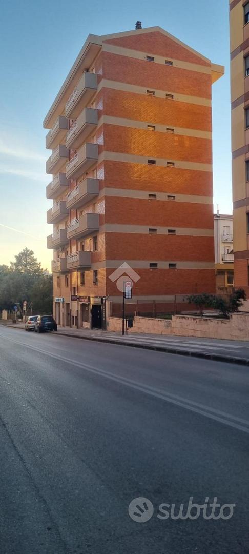 NEGOZIO A SASSARI