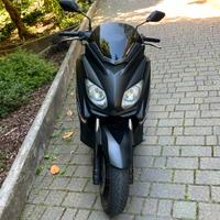 Yamaha xmax 250 momo design