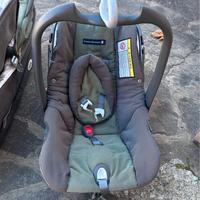 Carrozzina passeggino e seggiolino