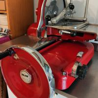 Affettatrice a volano OMAS