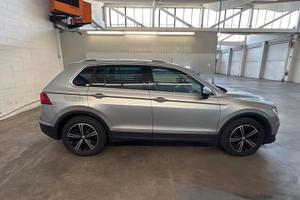Volkswagen Tiguan 2.0 TDI SCR 4MOTION Sport BlueMo