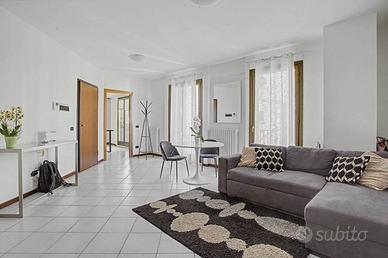 Appartamento di 70 m² con 4 locali e posto auto a 