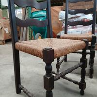 sedia vintage con seduta in paglia