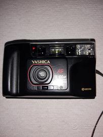 Macchina fotografica Yashica