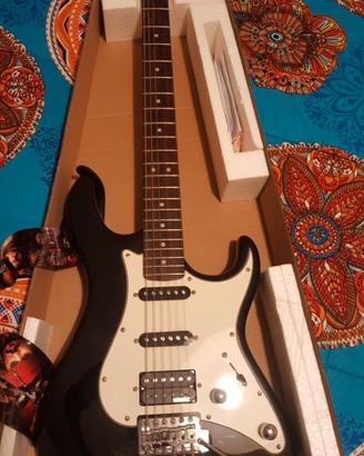 Chitarra elettrica Cort G 220