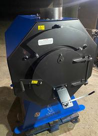 CALDAIA A LEGNA F.LIBERA BRUCIATUTTO “QUBA”da 28kw