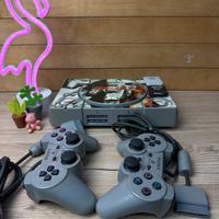 PlayStation 1 con controller originali e accessori