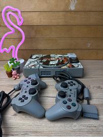 PlayStation 1 con controller originali e accessori