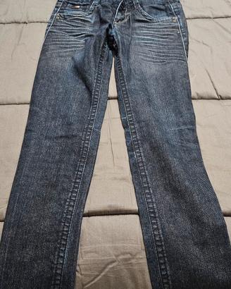 pantaloni e jeans