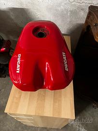 Serbatoio ducati 996 748 916