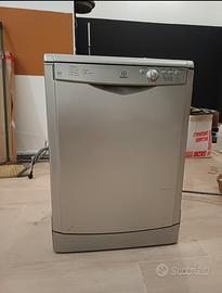 lavastoviglie indesit