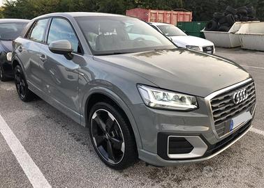 Audi Q2 - Grigio - Sport line