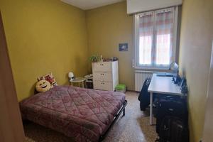 A pochi metri da università