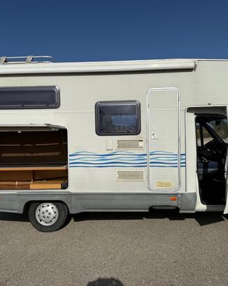 CAMPER AUTO ROLLER 6 POSTI FIAT 1.9 TD ANNO 2000