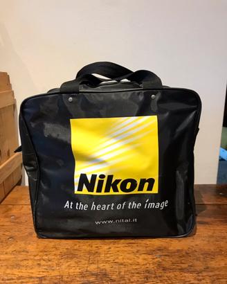 Borsa Nikon Nital “At the heart of the image”