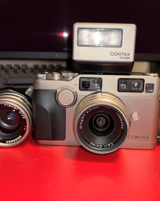 Contax G2 zeiss 28mm e 45mm + Flash TLA200