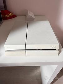 PS4 Bianca 500GB + Controller e Cavi Completi