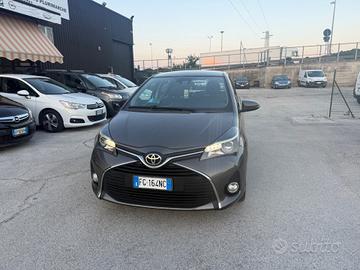Toyota Yaris 1.0 5 porte Lounge