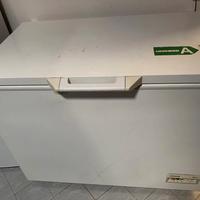 Congelatore a pozzetto 166 lt