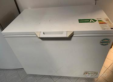 Congelatore a pozzetto 166 lt