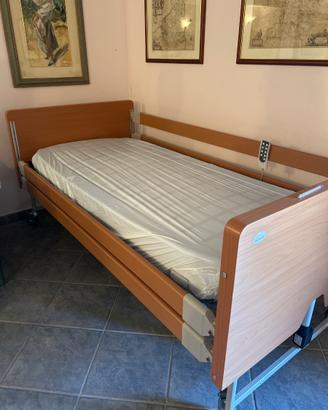 Letto elettrico con rete a doghe