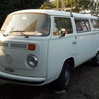 VOLKSWAGEN T2 Kombi