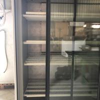 FRIGORIFERO A DUE ANTE SCORREVOLI