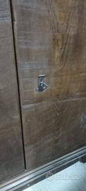 credenza con vetrina