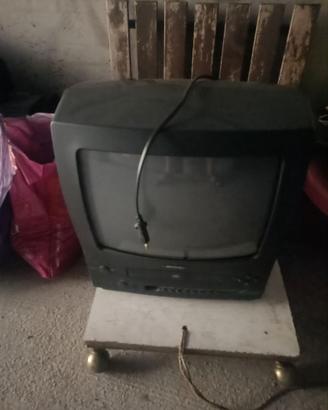 Televisori diversi