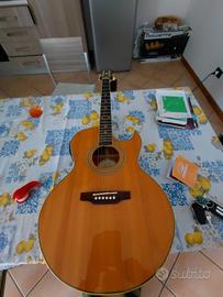 Chitarra  E P.     5E NA spalla mancante