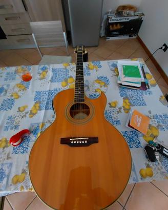 Chitarra  E P.     5E NA spalla mancante