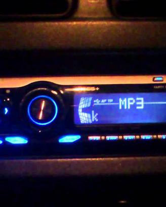 autoradio marca LG modello LAC6700R