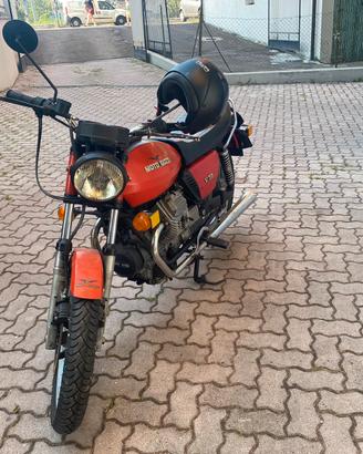MOTO GUZZI  V50