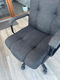 Sedia - poltrona con rotelle