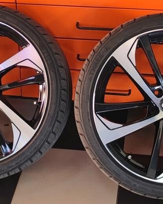 CERCHI AUDI R 20 CON GOMME