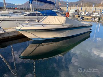 Motoscafo Cranchi hobby 19