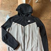 Nike tech fleece
