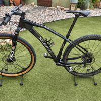 Mountain bike carbonio 29