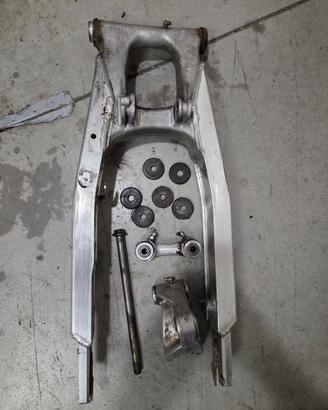 Forcellone posteriore honda xr 600