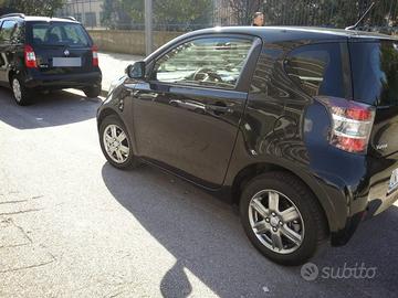 Toyota iq 1000high 
