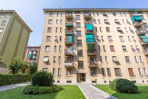 2 LOCALI A MILANO