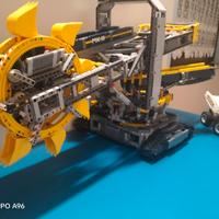 LEGO Escavatore da Miniere 42055